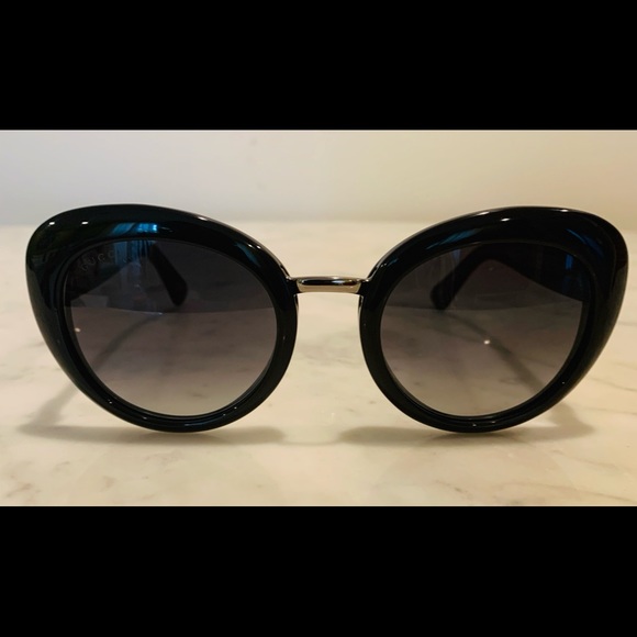 Gucci Sunglasses - Picture 1 of 6
